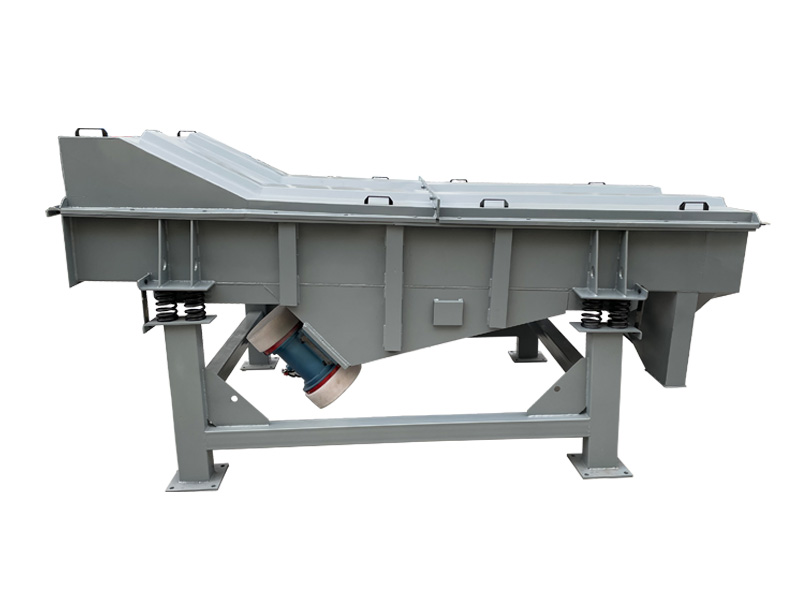 Linear vibrating screen