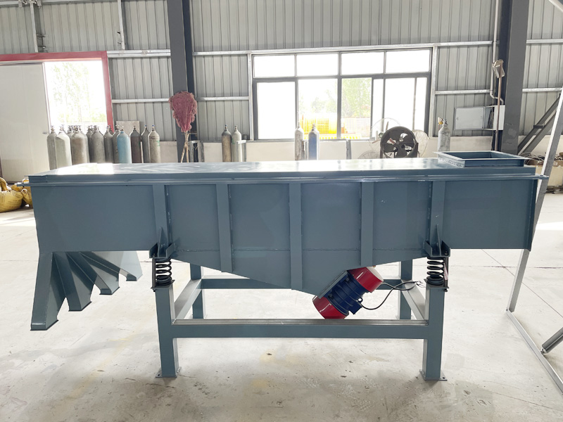 Linear vibrating screen 2